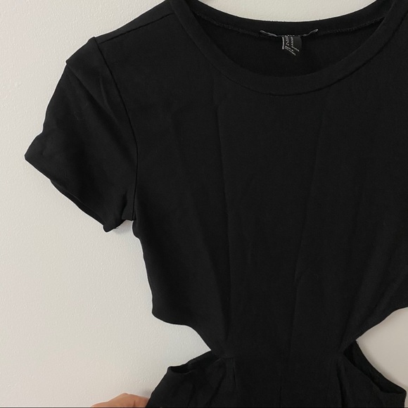 FOREVER 21 BLACK FIT & FLARE CUT OUT DRESS - Picture 3 of 10